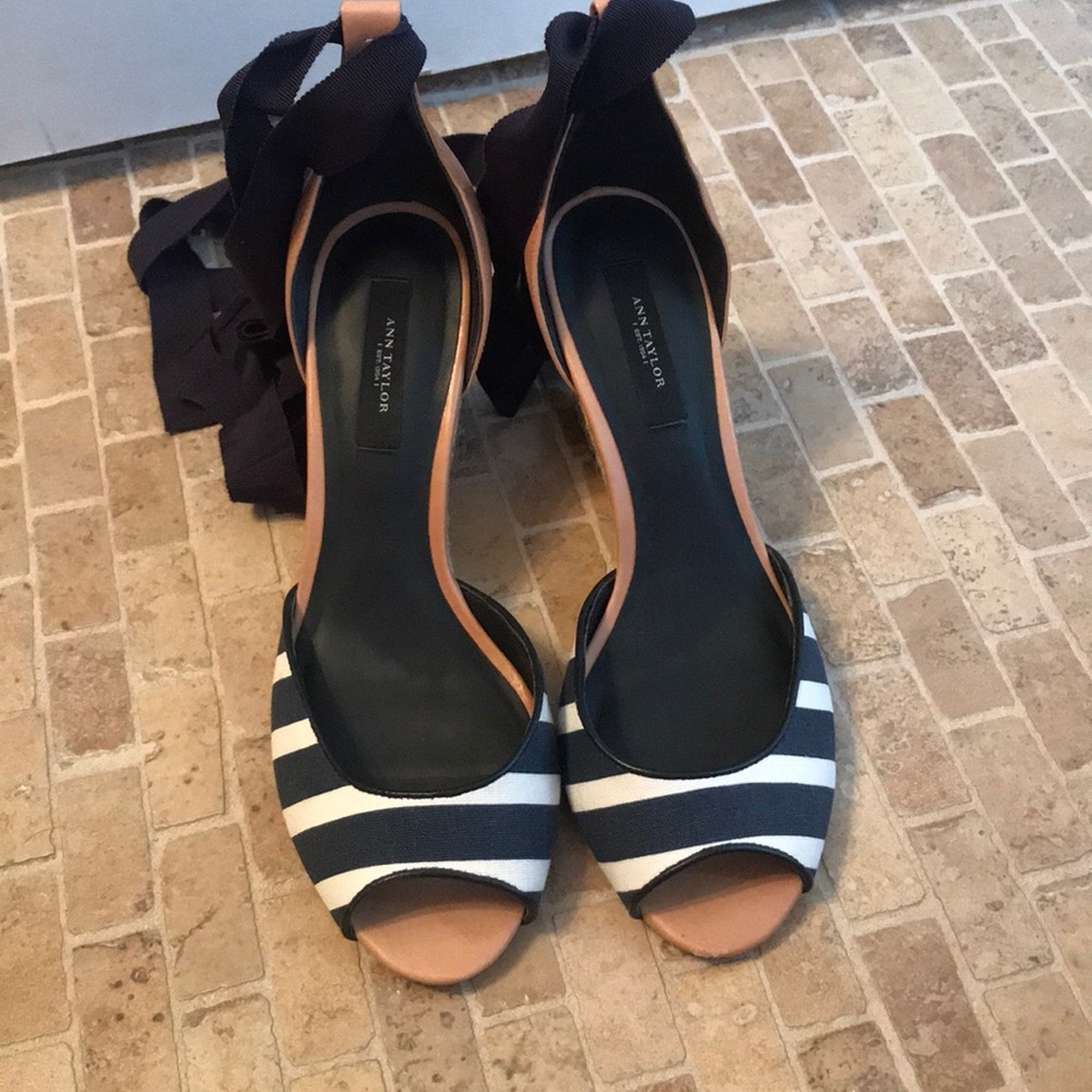 Ann Taylor espadrille